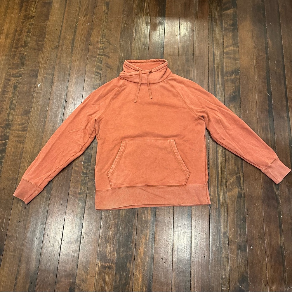 Banana Republic Men's Mock Neck Sweatshirt in Rust